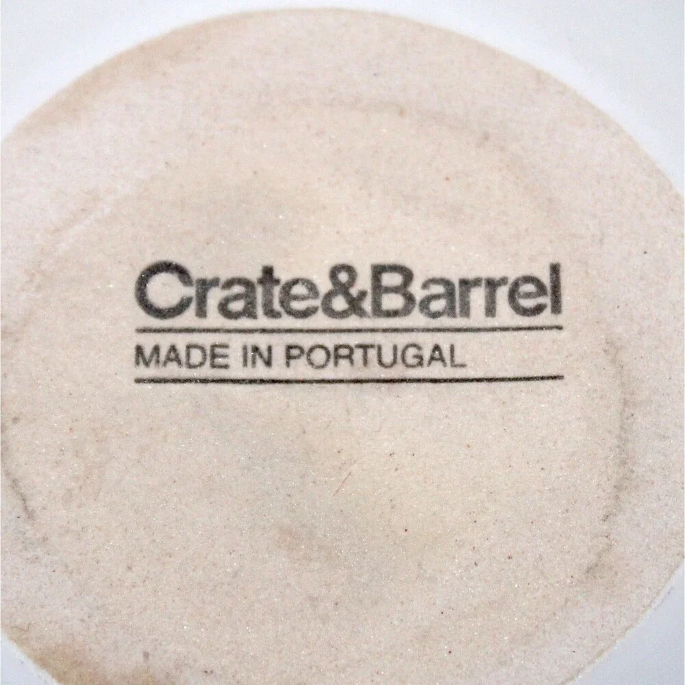 Crate & Barrel Ora tea coffee Mug stoneware white grey modern kitchen